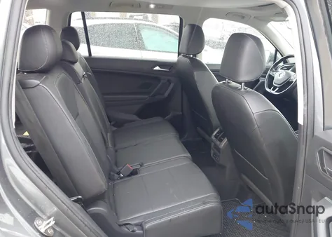 2019 Volkswagen Tiguan 2.0T Se/2.0T Sel/2.0T Sel R-Line/2.0T Sel R-Line Black z USA, uszkodzony, nr VIN 3VV2B7AX3KM068141